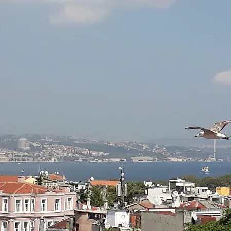 Szálloda Hali