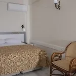 Hali Hotel 3*
