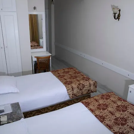 Hotell Hali 3*