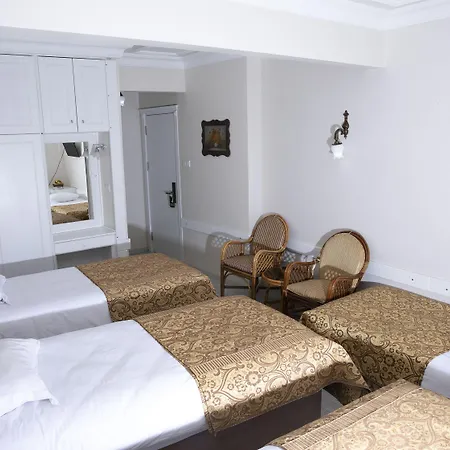 Hali Hotel 3*